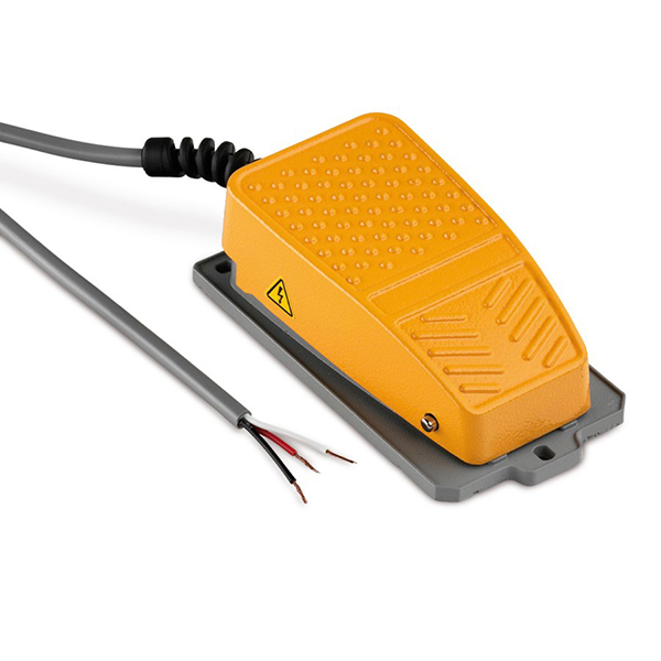 Can a Touch Screen WiFi Smart Wall Switch Control Multiple Lights or Fans Independently Without a Hub