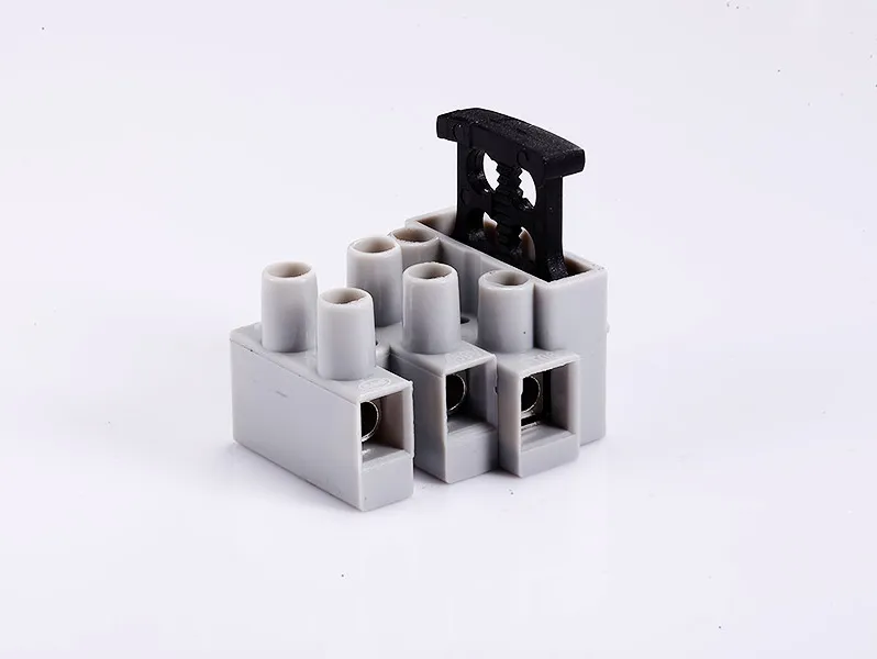 Beleks EU Standard 3 Poles Fused Mounting Terminals (FT06-3/83)