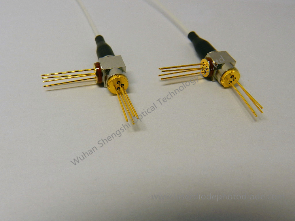 Bidi Optical Modules Tx 1490 Rx 1550nm Dfb with Isolator Fiber Optical for Rfog and Optical Communication System with Sc/APC Connector