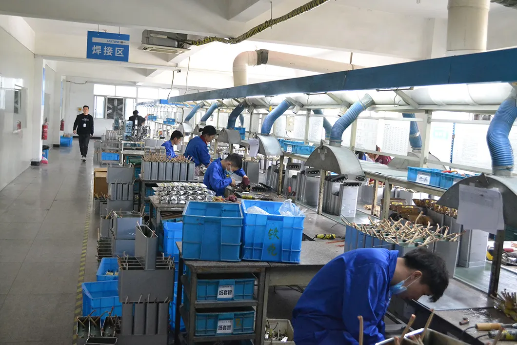 Cbb65 450V Air Conditioner Capacitor Metal Case Terminal Type with Bolt