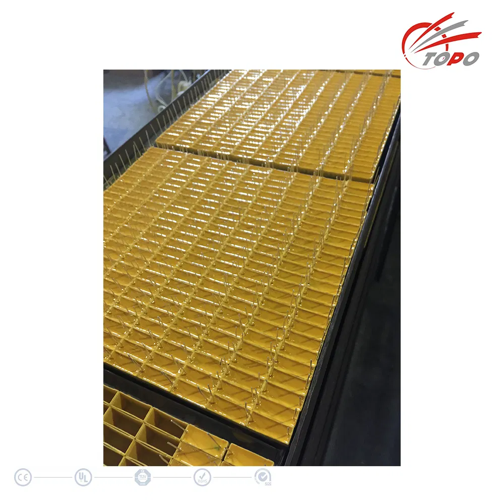 Electronic Electrical Component 330NF 310V Mkt Polyester Capacitors for Sale