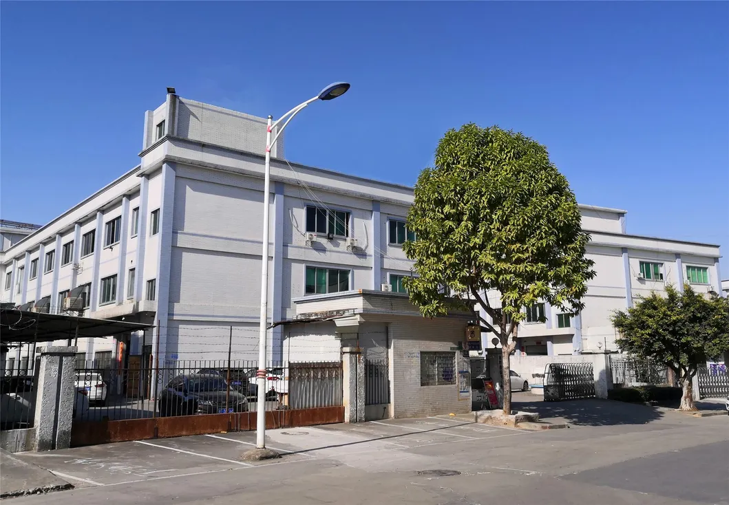 Factory Supply Extension Lead Anti Shock UK Overload Protection Extension Socket