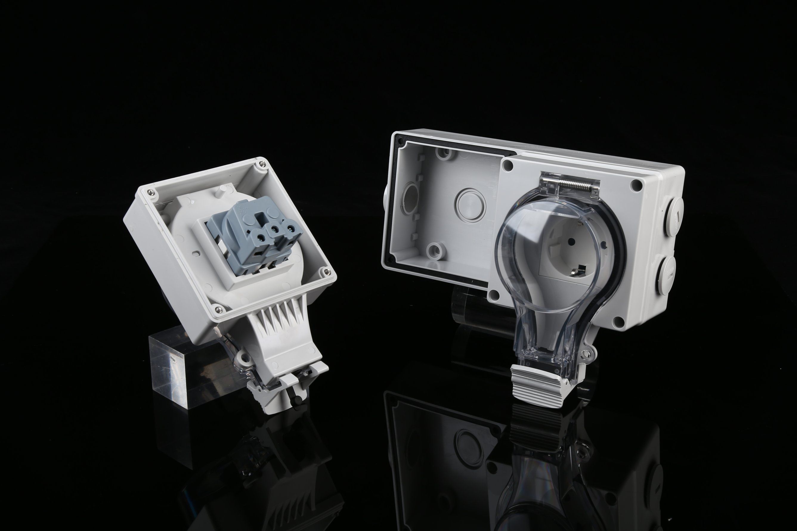 New Arrival IP66 Weatherproof Wall Socket with 2gang EU Socket